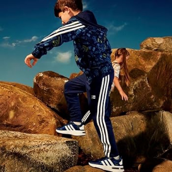 New sold out limited edition didas x Star Wars Young Jedi Track jacket - Picture 4 of 4